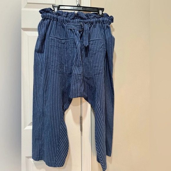 Free People pants oversized striped harem runy-on . - Picture 4 of 10